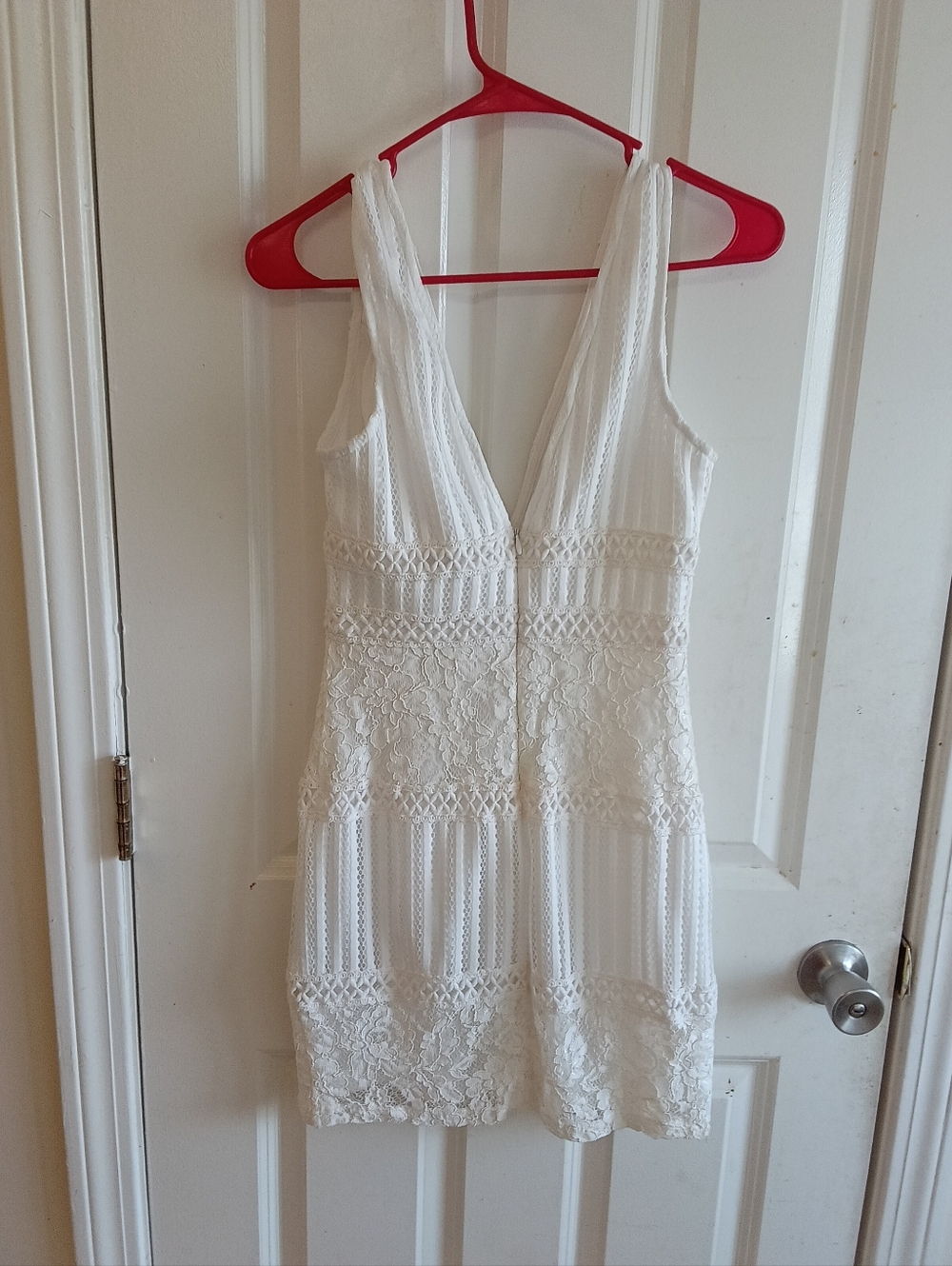 Forever 21 White Lace V-Neck Mini Dress - Picture 8 of 9